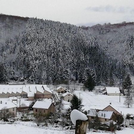 gite rural Les Maires d'Avaux Saint-Bresson Extérieur photo